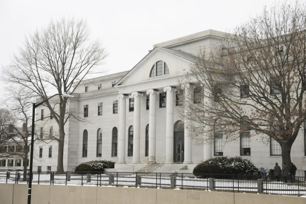 Kuliah Jurusan Ekonomi di Harvard University